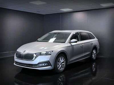 Skoda Octavia Station Wagon 2.0 TDI EVO SCR DSG Wagon Style usata