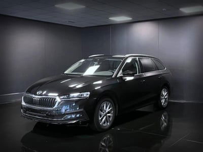 Skoda Octavia Station Wagon 2.0 TDI EVO SCR DSG Wagon Style usata