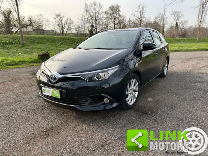 Toyota Auris 1.8 Hybrid Lounge