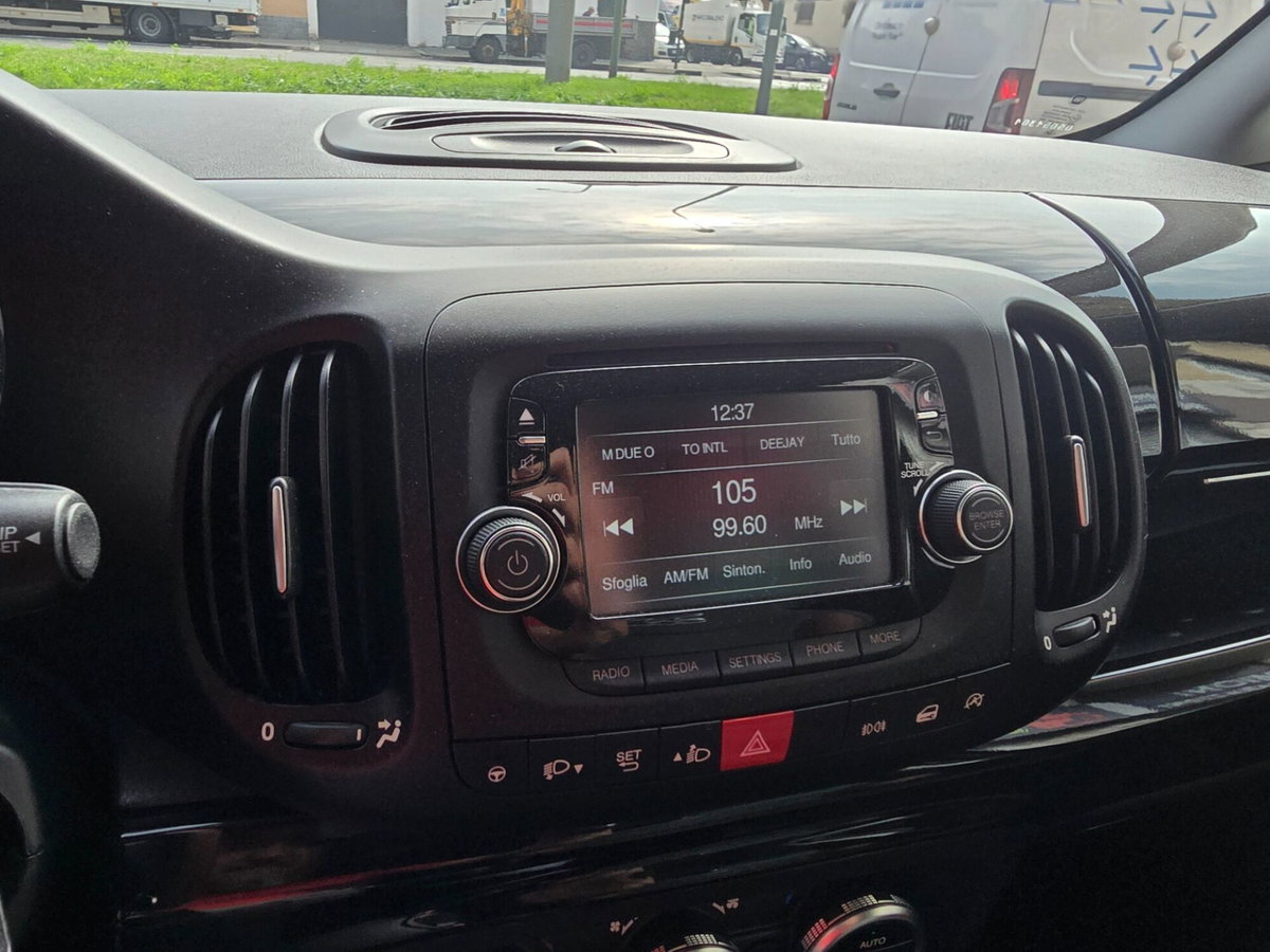 Fiat 500L 1.6 Multijet 120 CV Trekking (13)