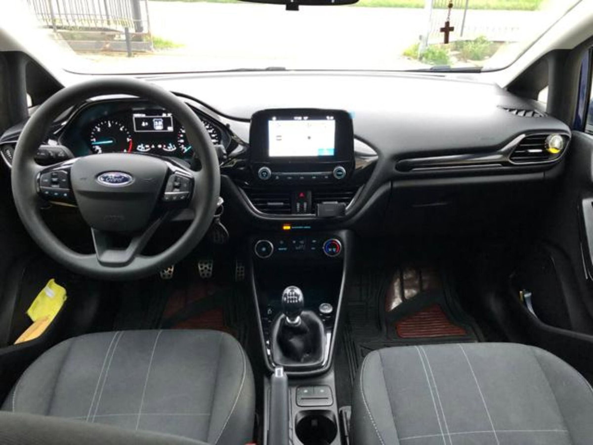 Ford Fiesta Plus 1.5 TDCi 75CV 5 porte (13)