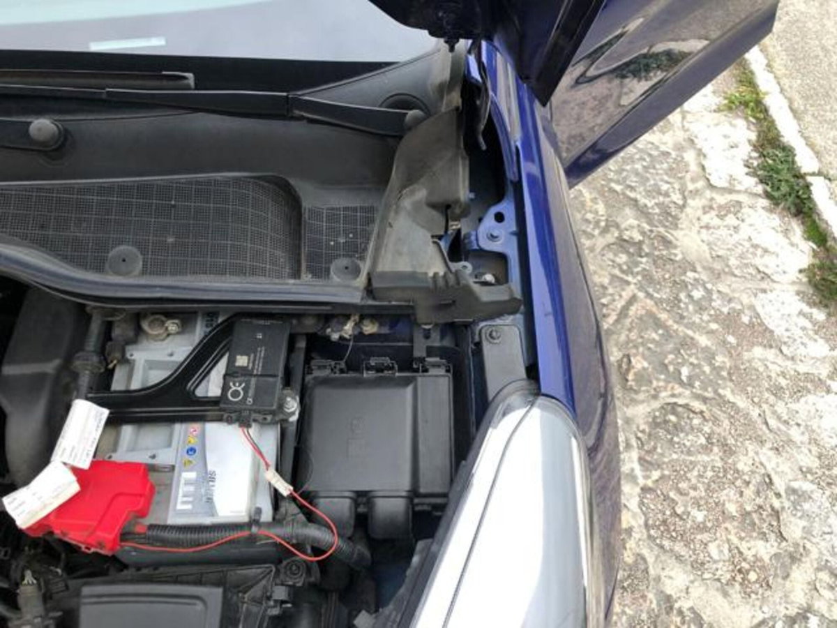 Ford Fiesta Plus 1.5 TDCi 75CV 5 porte (18)