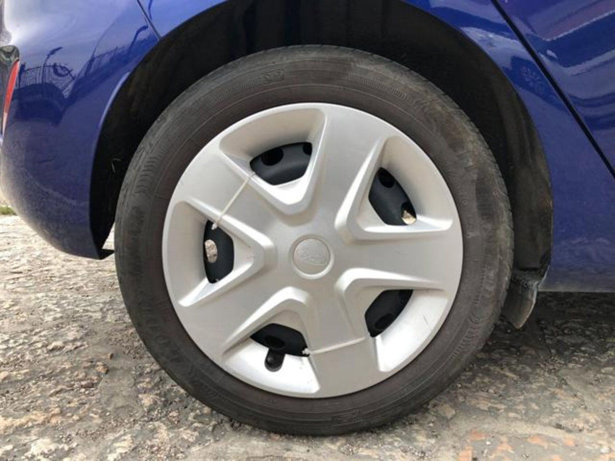 Ford Fiesta Plus 1.5 TDCi 75CV 5 porte (19)