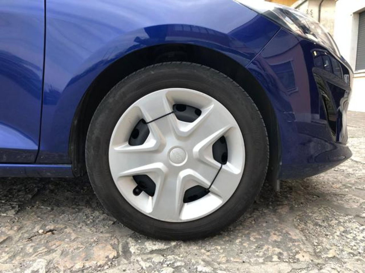 Ford Fiesta Plus 1.5 TDCi 75CV 5 porte (20)