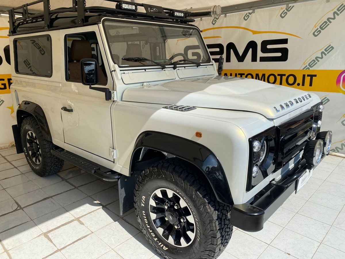 Land Rover Defender 90 3.5 V8 Station Wagon County (2)