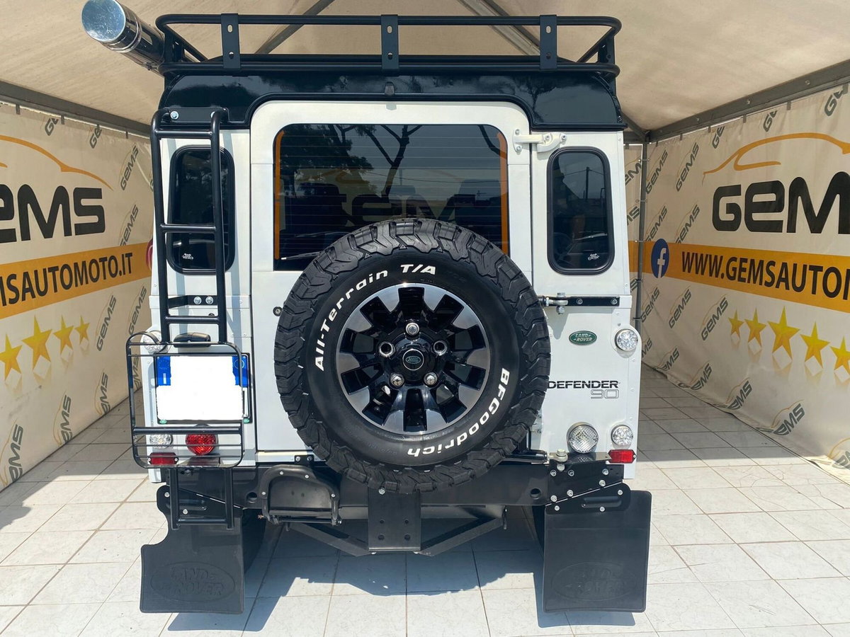 Land Rover Defender 90 3.5 V8 Station Wagon County (6)