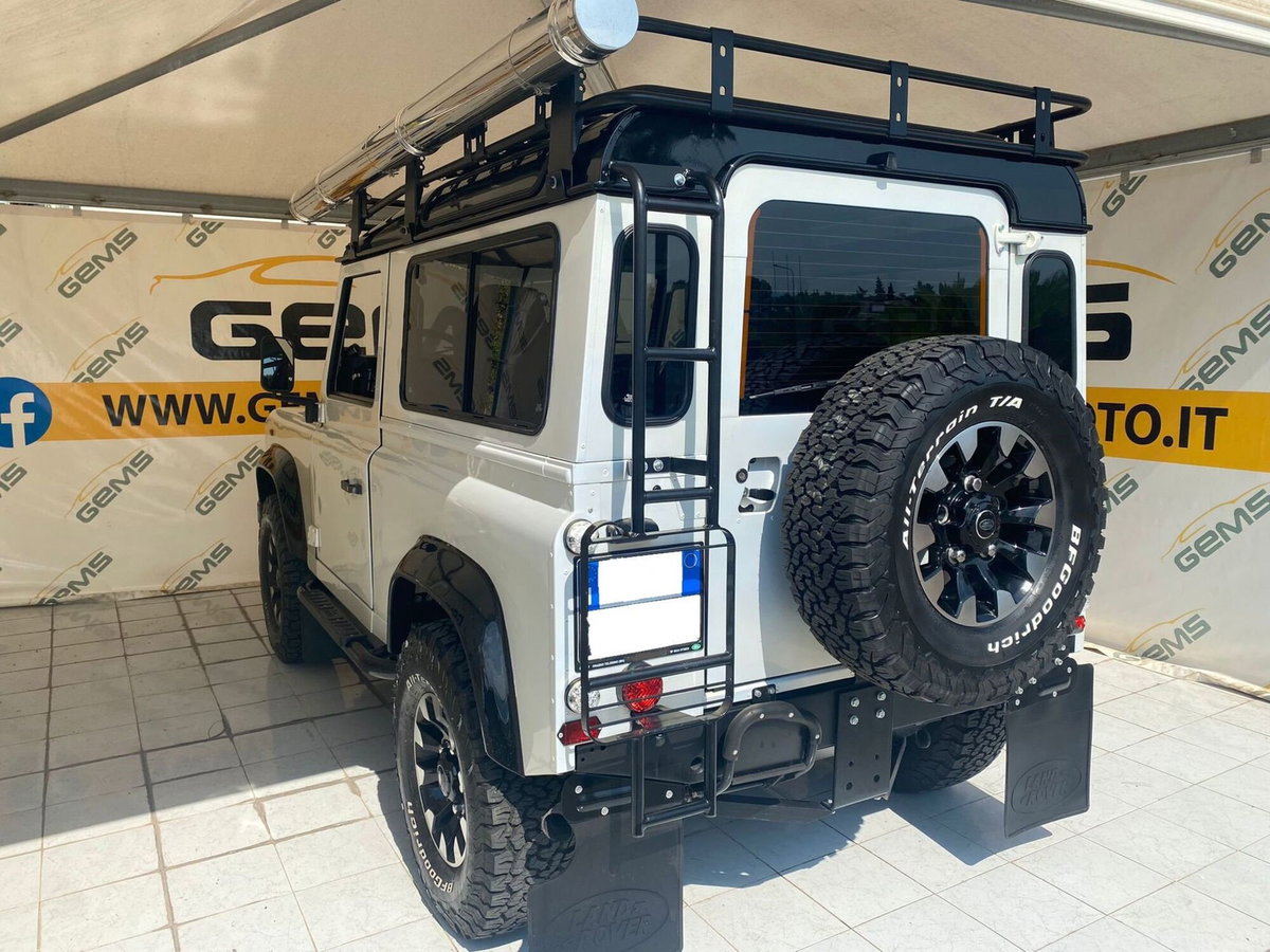 Land Rover Defender 90 3.5 V8 Station Wagon County (7)