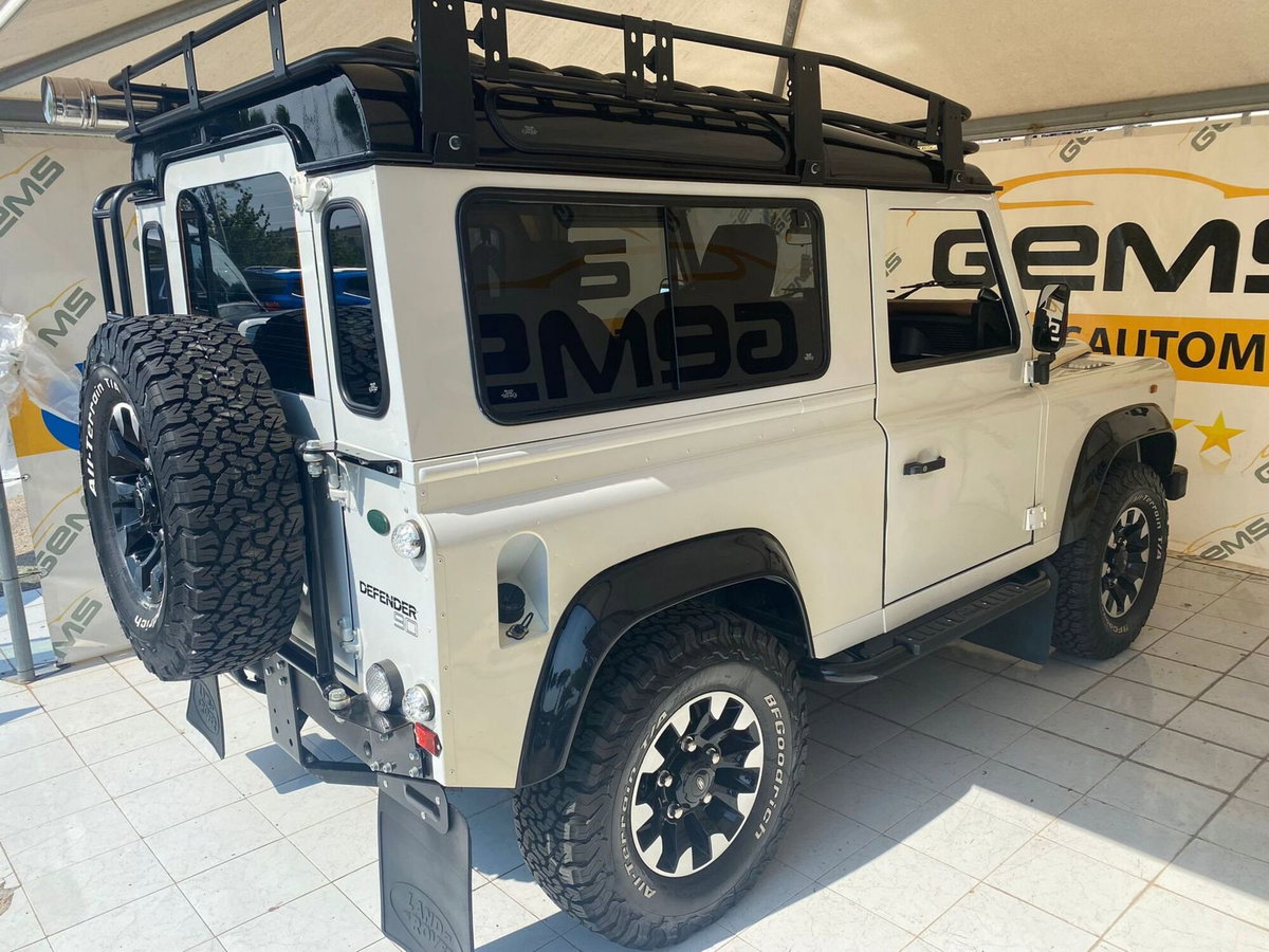 Land Rover Defender 90 3.5 V8 Station Wagon County (8)