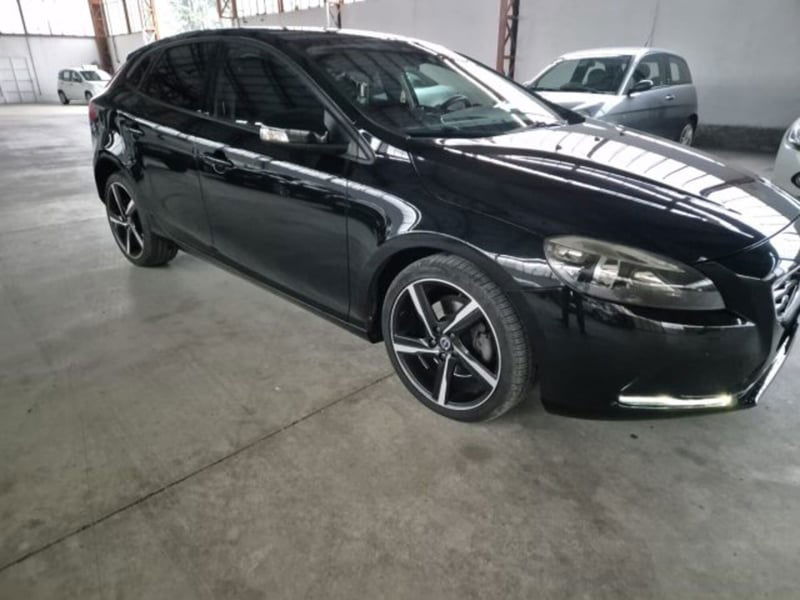 Volvo V40 D2 'eco' R-design Momentum