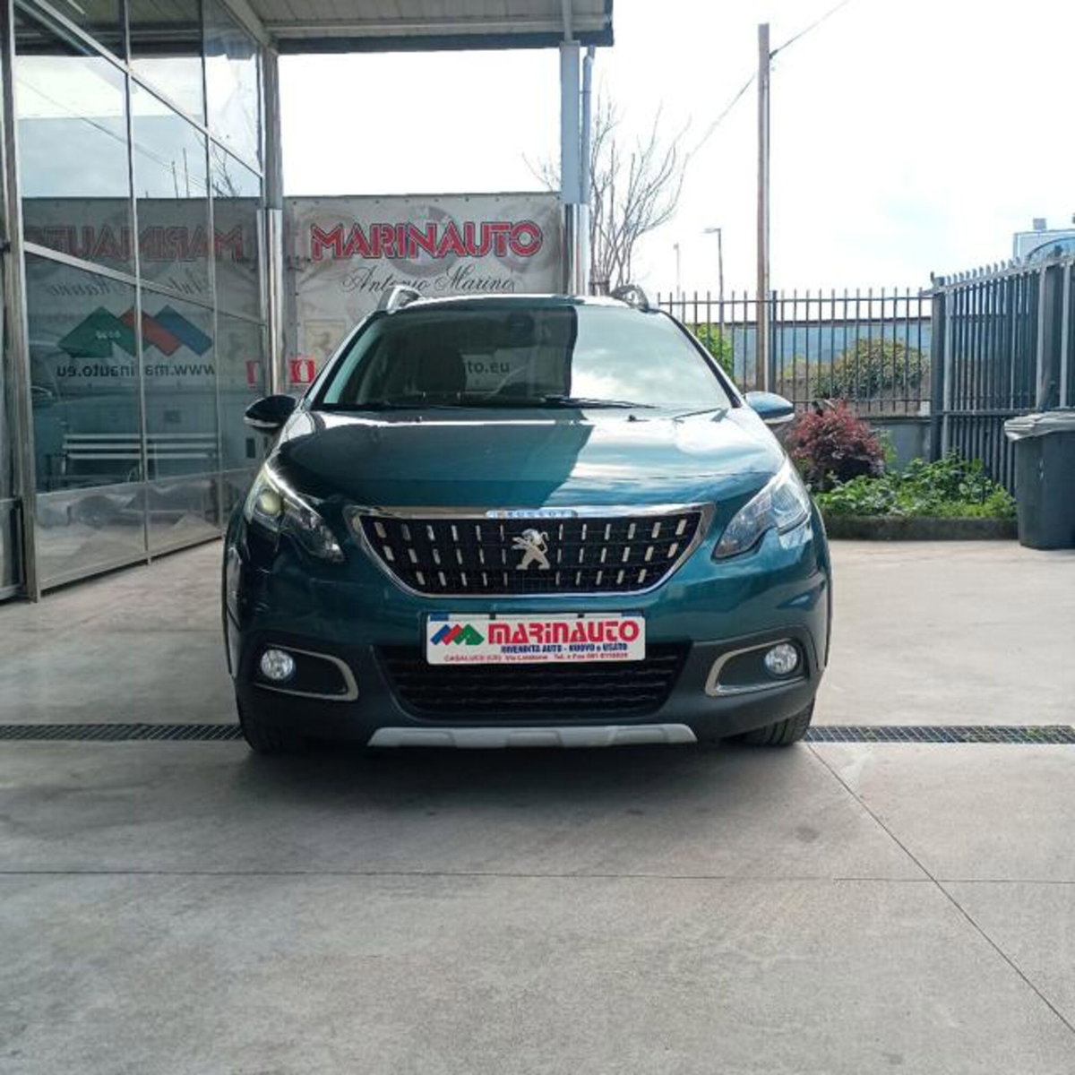 Peugeot 2008 120 EAT6 S&S Allure (2)