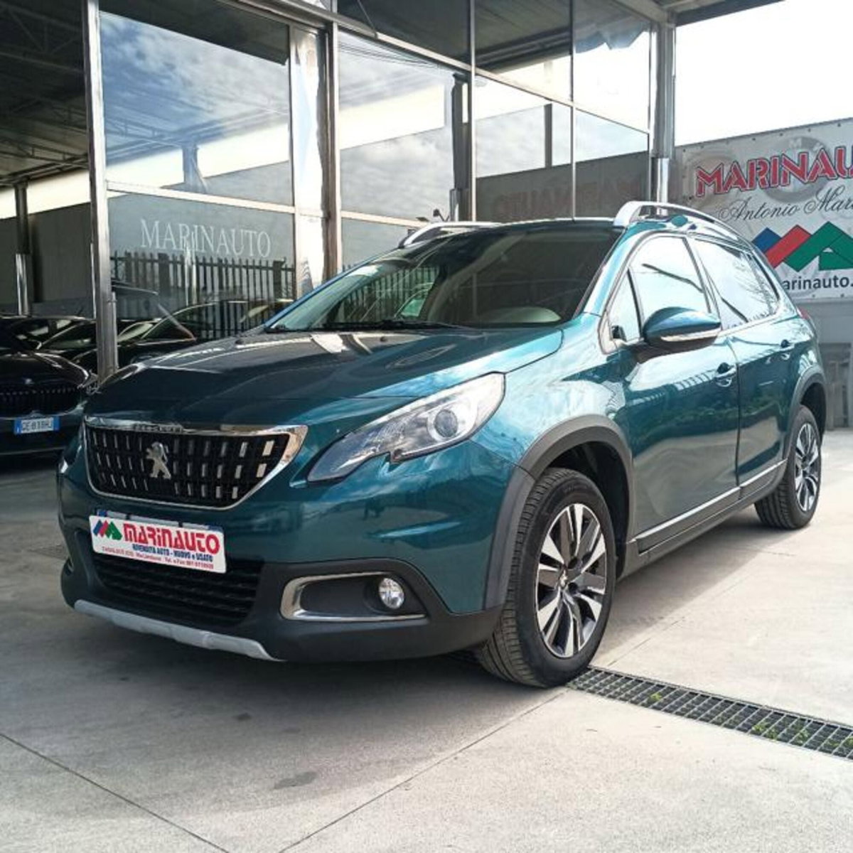 Peugeot 2008 120 EAT6 S&S Allure (3)