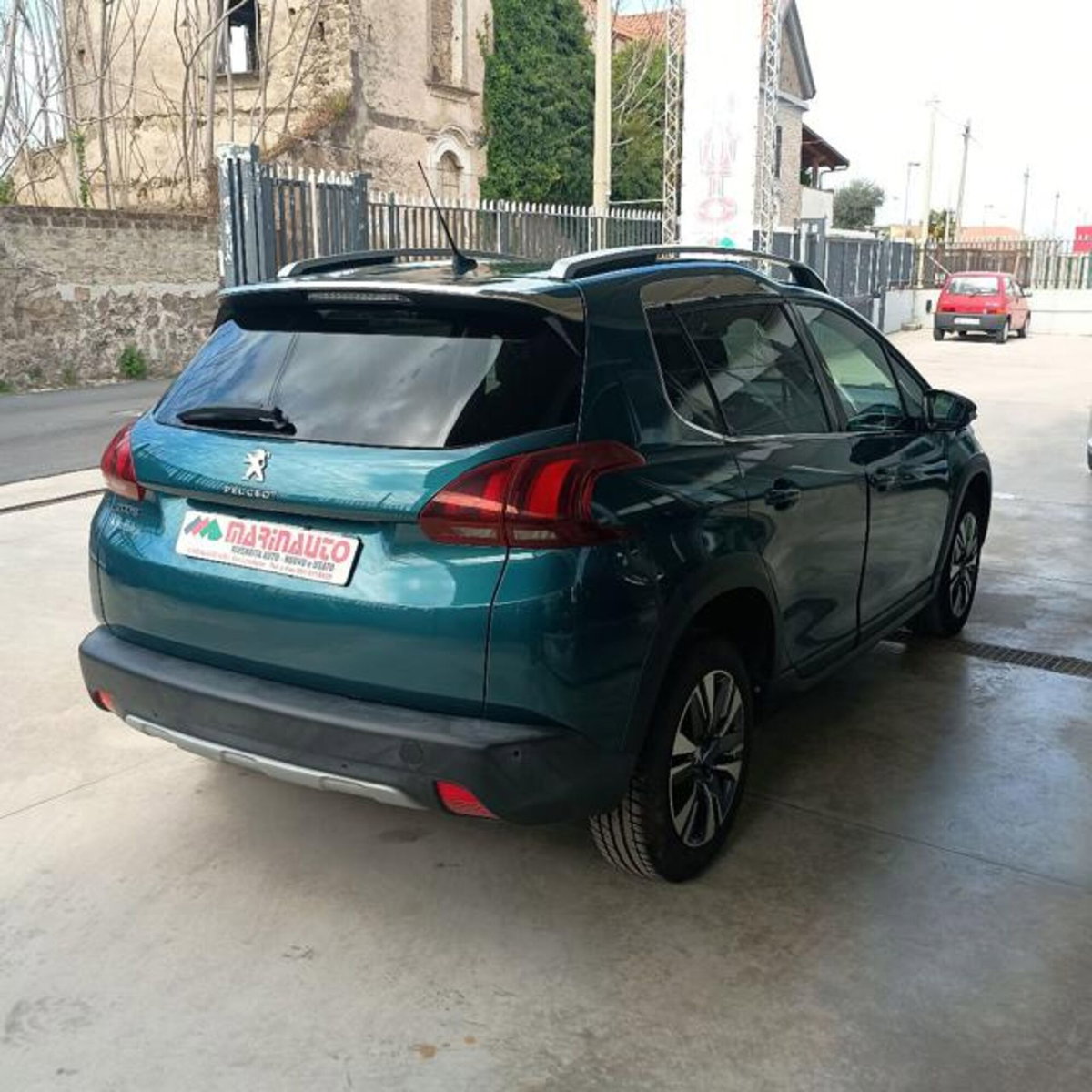 Peugeot 2008 120 EAT6 S&S Allure (7)