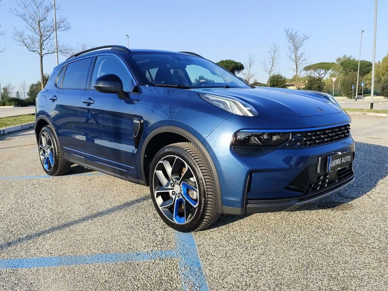 Lynk & Co 01 01 1.5 td phev