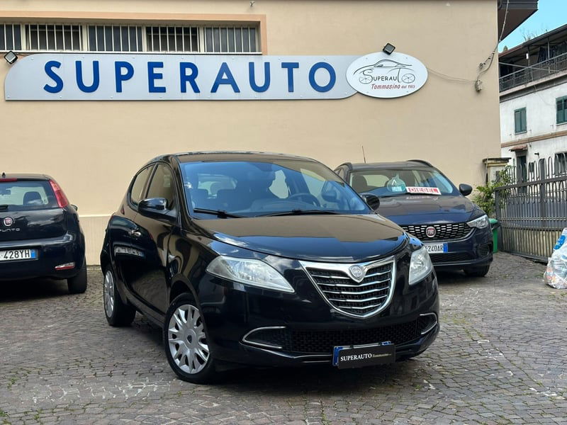 Lancia Ypsilon 1.3 MJT 16V 95 CV 5 porte S&S Silver