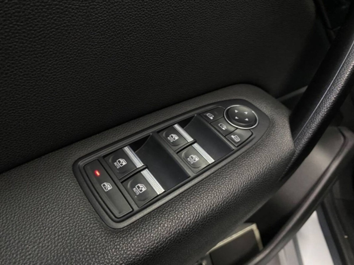 Renault Captur Blue dCi 115 CV EDC Intens (11)
