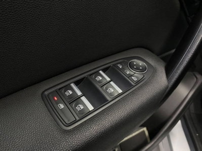 Renault Captur Blue dCi 115 CV EDC Intens (11)