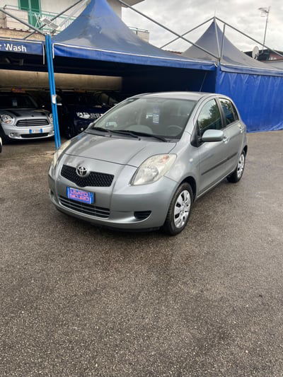 Toyota Yaris 1.0 5 porte  usata