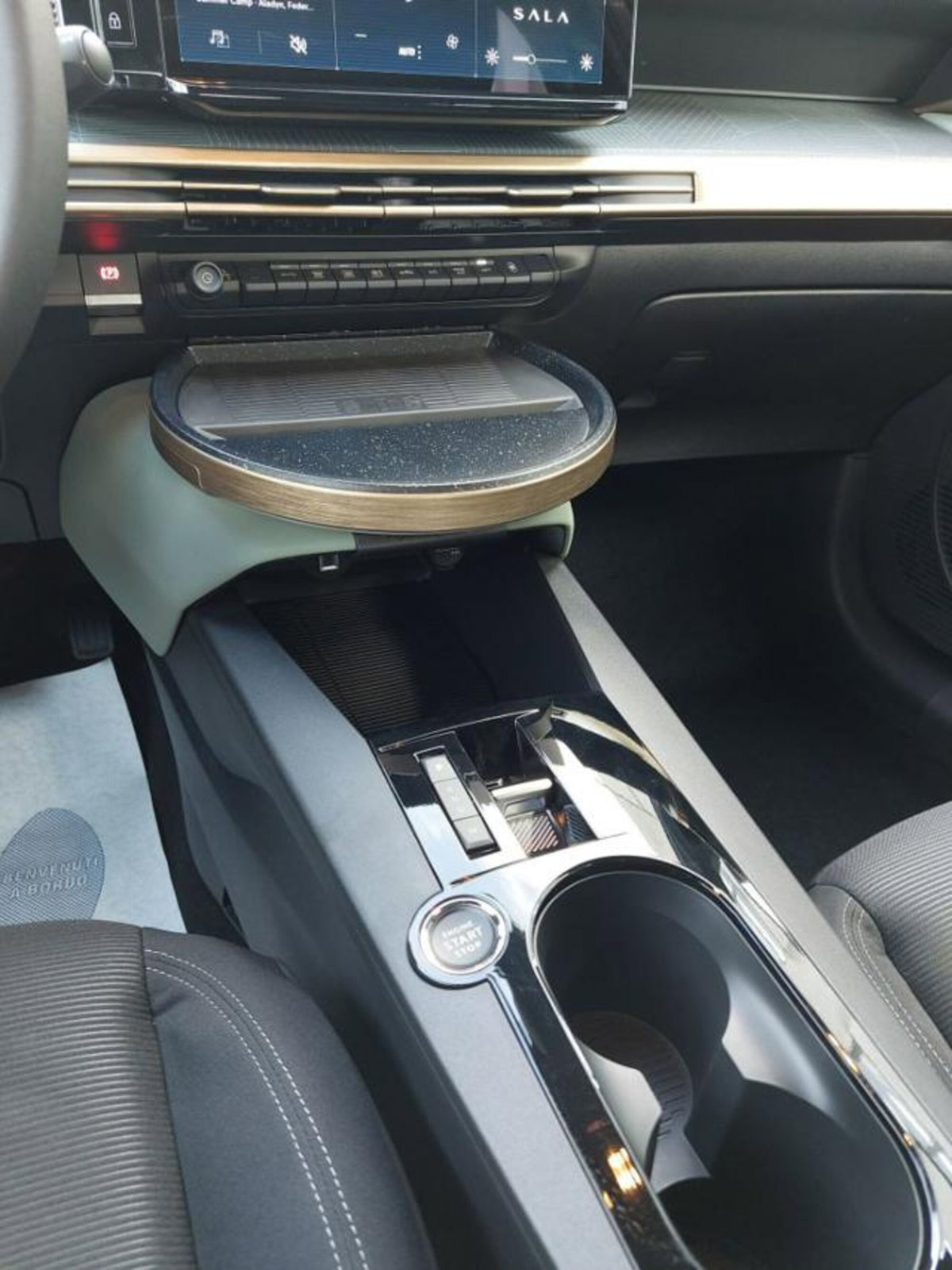 Lancia Ypsilon 1.2 mhev Edizione Limitata Cassina e-dct (11)