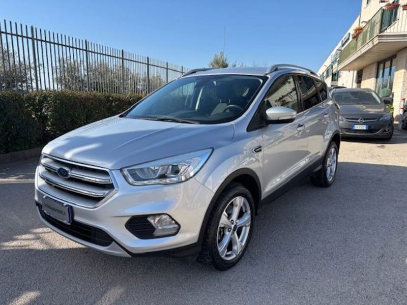 Ford Kuga 1.5 TDCI 120 CV S&S 2WD Titanium Business