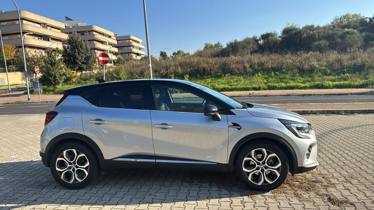 Renault Captur Full Hybrid E-Tech 145 CV Techno Fast Track
