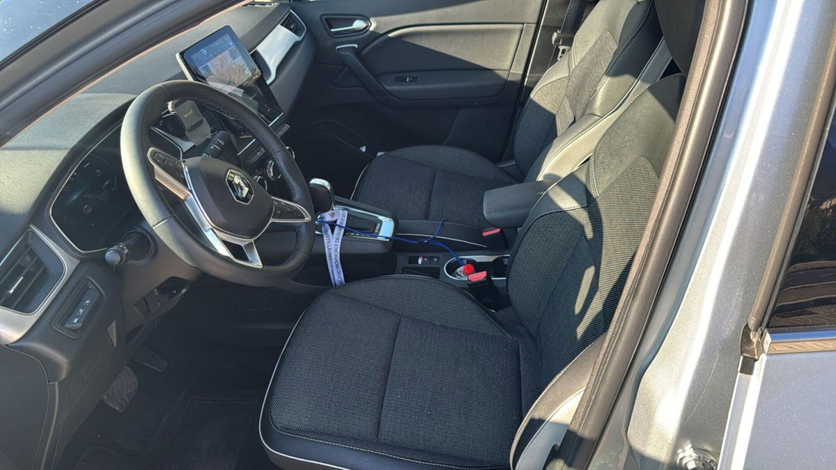 Renault Captur Full Hybrid E-Tech 145 CV Techno Fast Track (5)