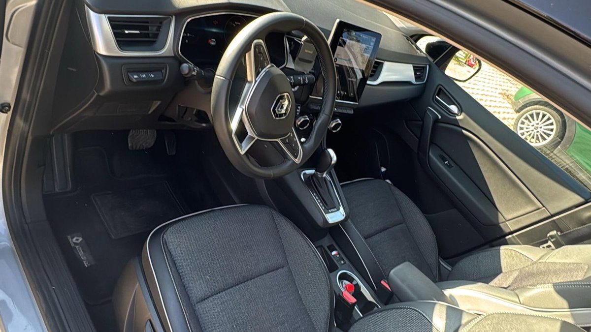Renault Captur Full Hybrid E-Tech 145 CV Techno Fast Track (9)