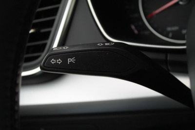 Audi Q5 35 TDI quattro S tronic Business Sport (13)