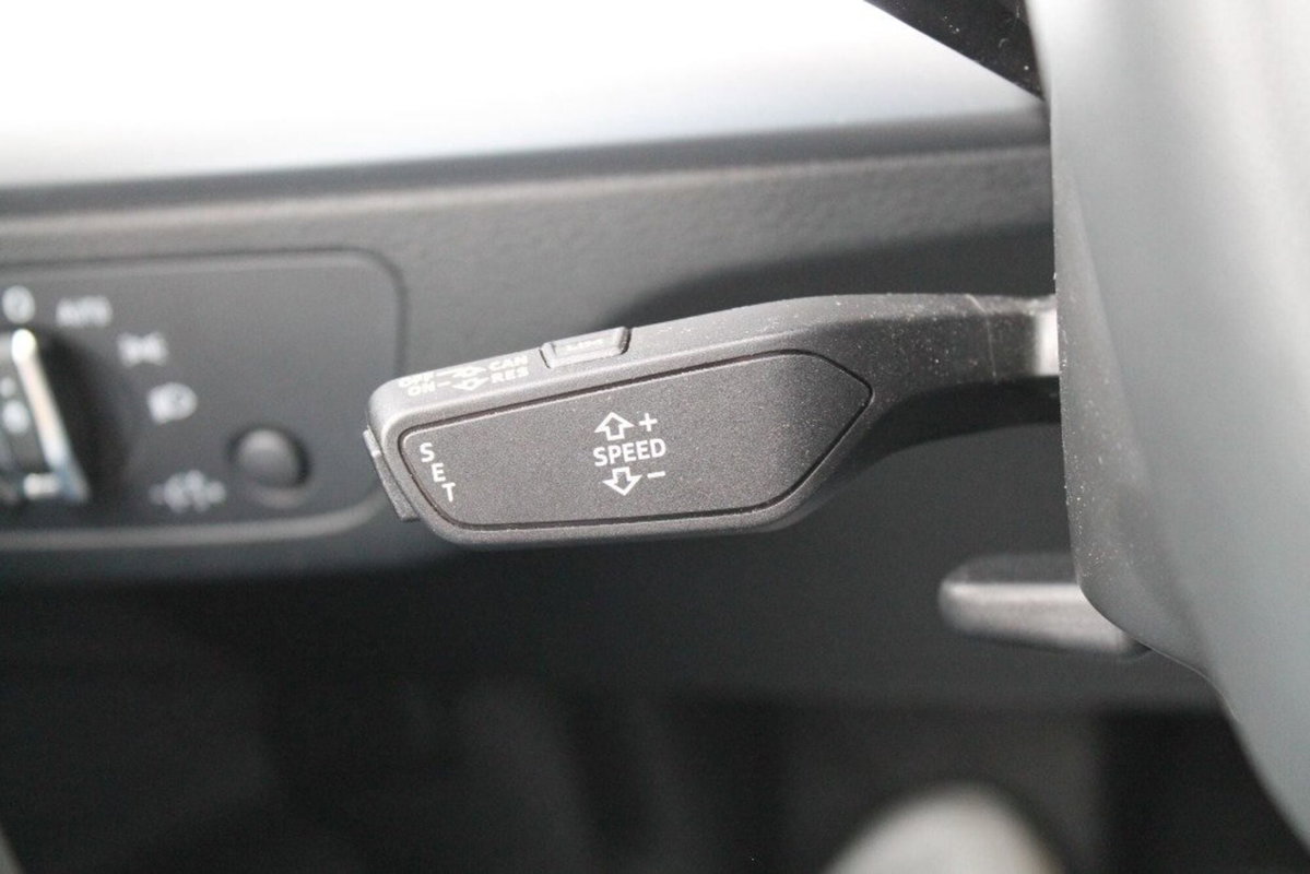 Audi Q5 35 TDI quattro S tronic Business Sport (14)