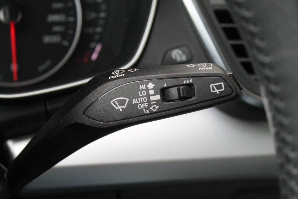 Audi Q5 35 TDI quattro S tronic Business Sport (15)