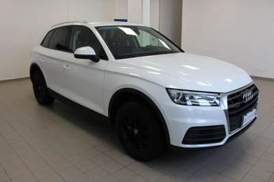 Audi Q5 35 TDI quattro S tronic Business Sport (3)