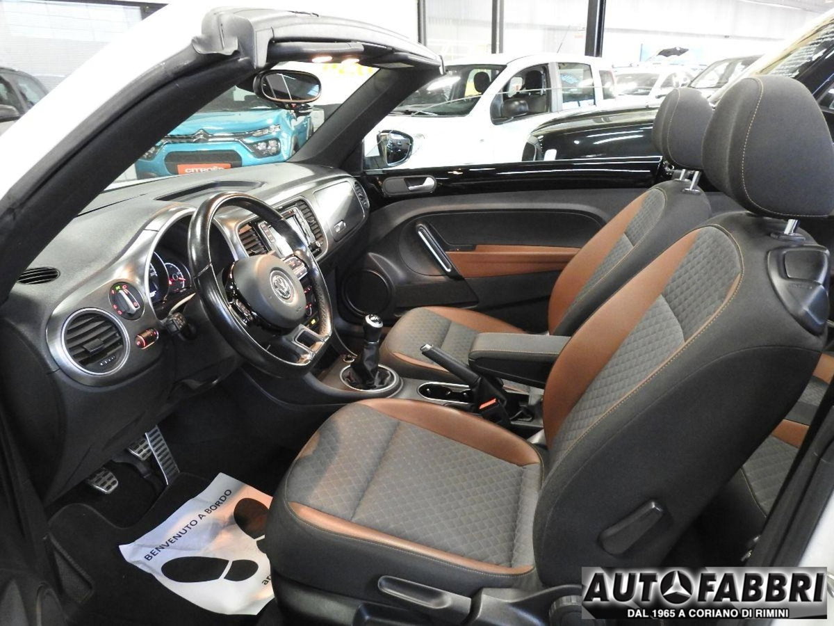 Volkswagen New Beetle Cabrio 16V (11)