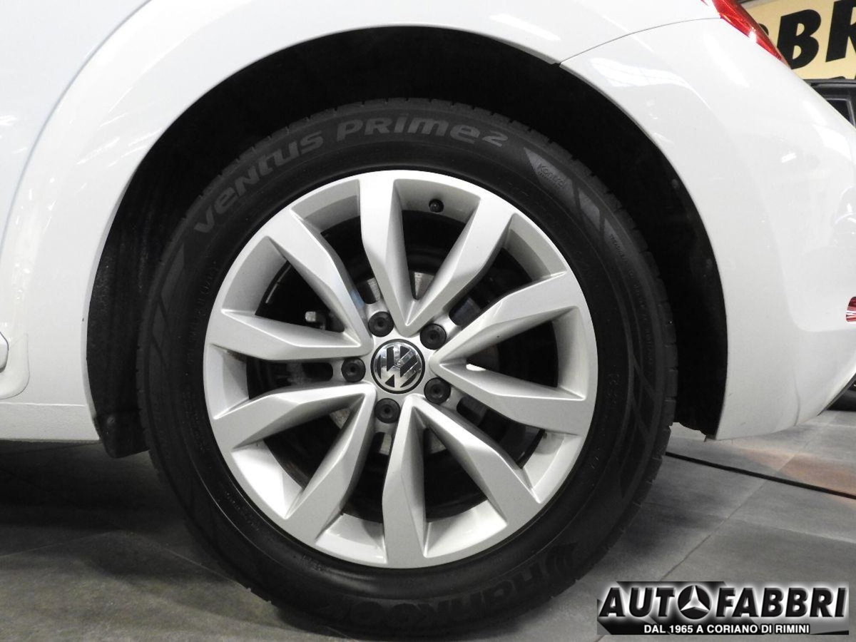 Volkswagen New Beetle Cabrio 16V (17)