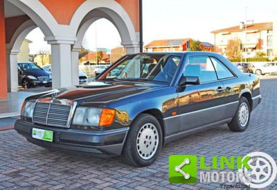 Mercedes-Benz 300 Coupé 300 CE Coupé