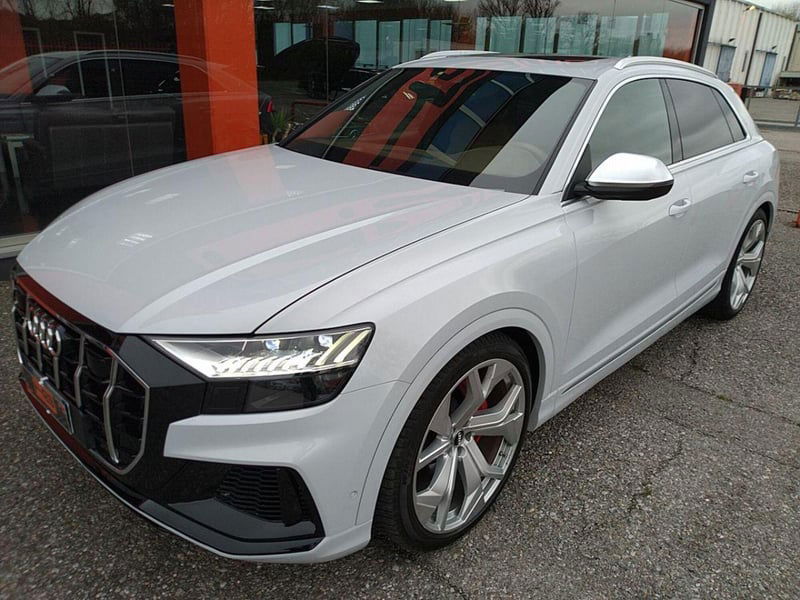 Audi RS Q8 Q8 4.0 mhev quattro tiptronic