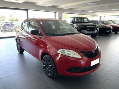 Lancia Ypsilon 1.0 FireFly 5 porte S&S Hybrid Gold Plus usata