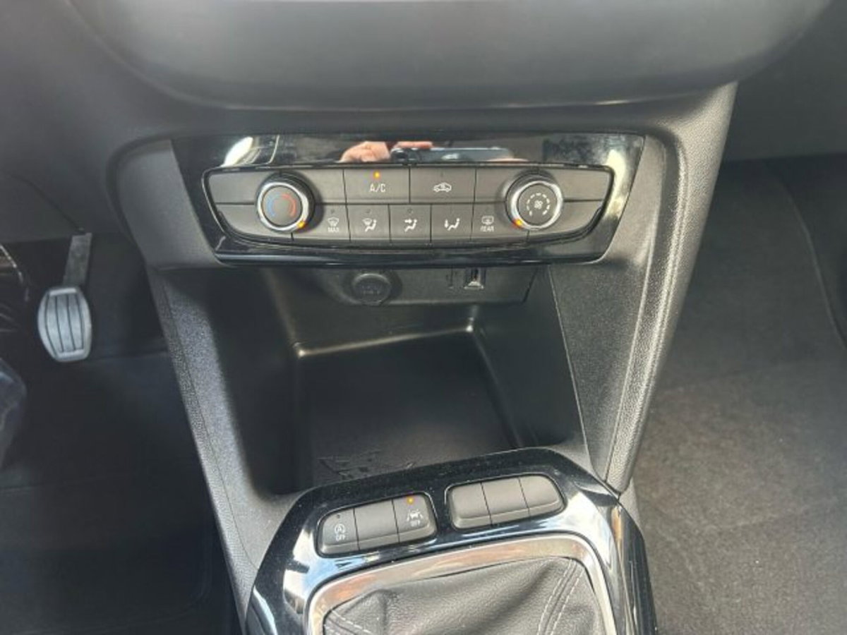 Opel Corsa 1.5 D 100 CV Edition (12)