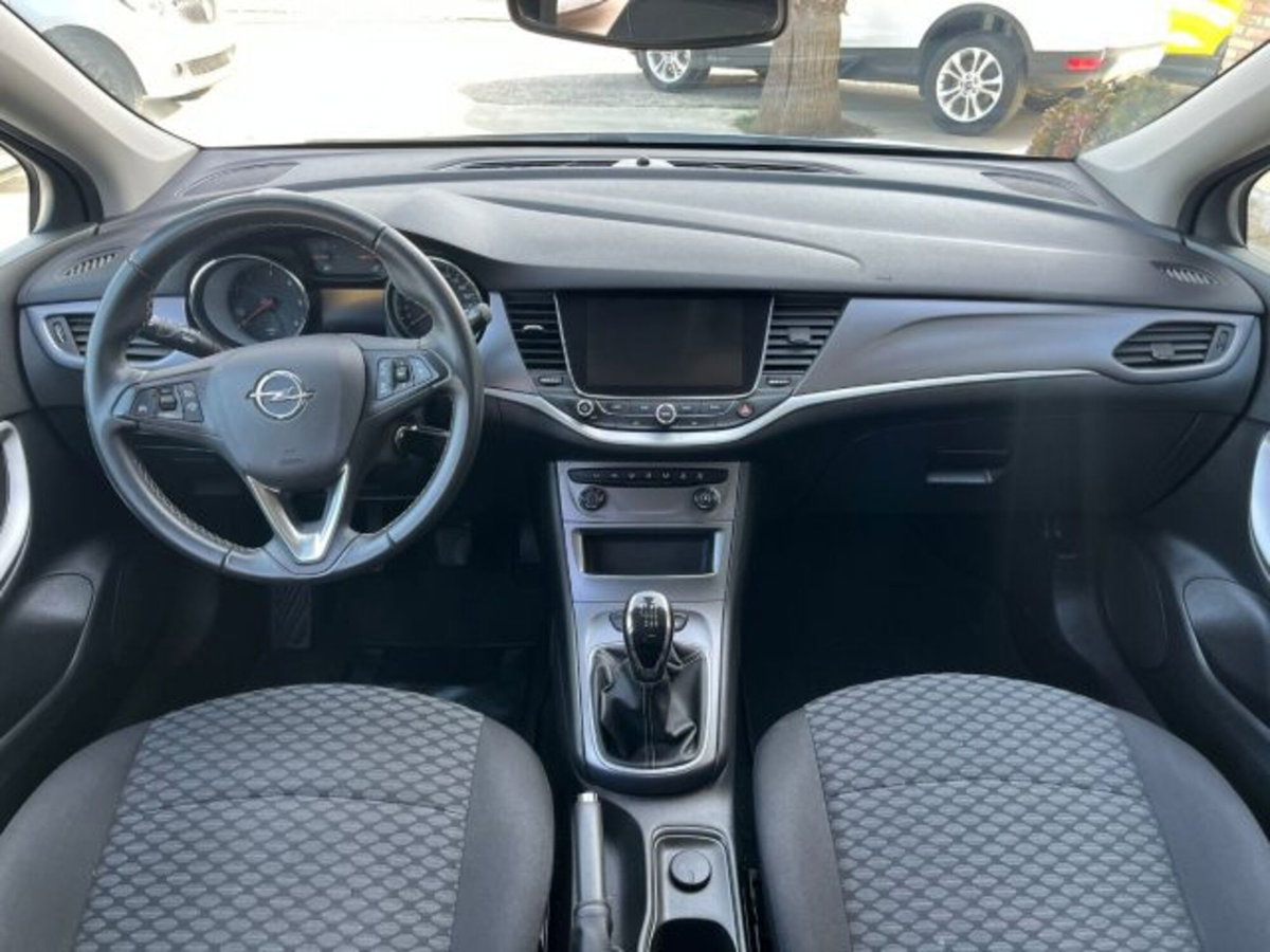 Opel Astra 1.6 CDTi 110CV Start&Stop 5 porte Dynamic (10)