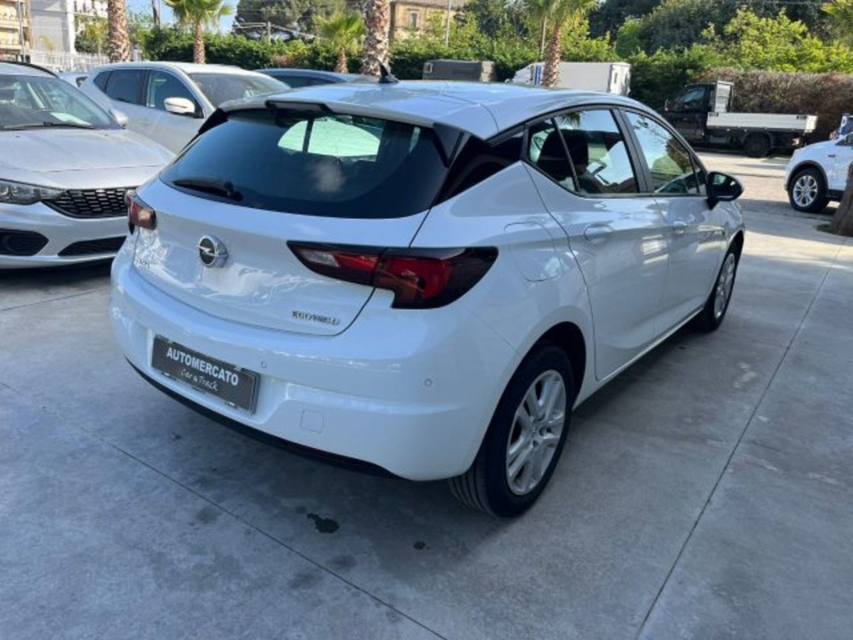 Opel Astra 1.6 CDTi 110CV Start&Stop 5 porte Dynamic (4)