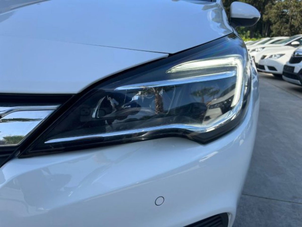 Opel Astra 1.6 CDTi 110CV Start&Stop 5 porte Dynamic (9)