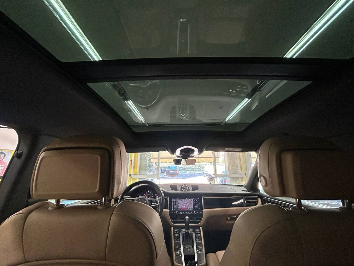 Porsche Macan S (17)