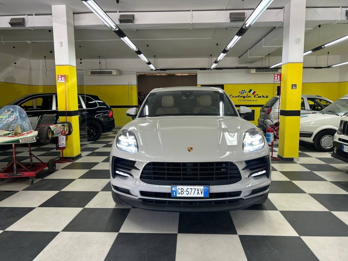 Porsche Macan S (2)
