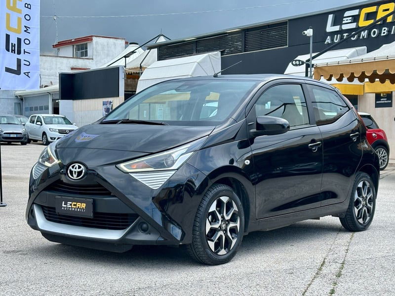 Toyota Aygo Connect 1.0 VVT-i 72 CV 5 porte x-fun