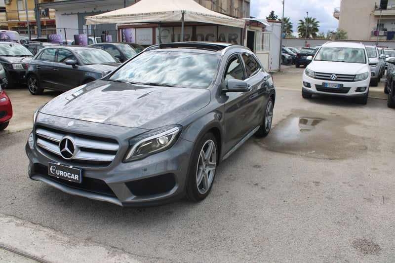 Mercedes-Benz GLA SUV 200 CDI Premium