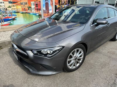 Mercedes-Benz CLA Shooting Brake 200 d Automatic Shooting Brake Executive  usata