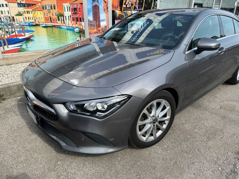 Mercedes-Benz CLA Shooting Brake 200 d Automatic Shooting Brake Executive