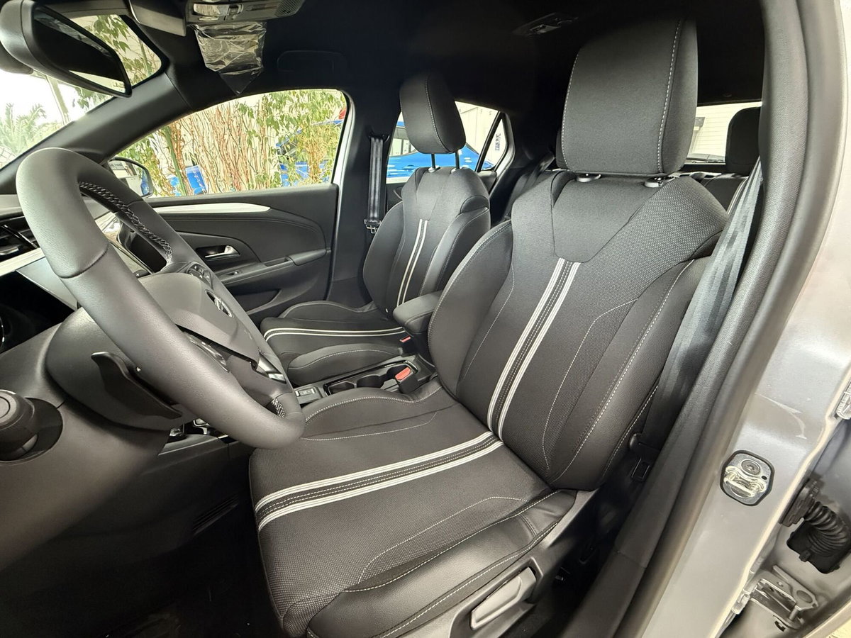 Opel Corsa 1.2 100 CV aut. GS Line (12)
