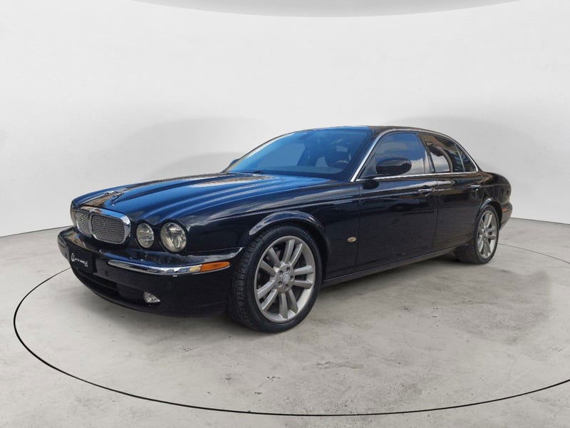 Jaguar XJ 2.7 D V6 cat Executive