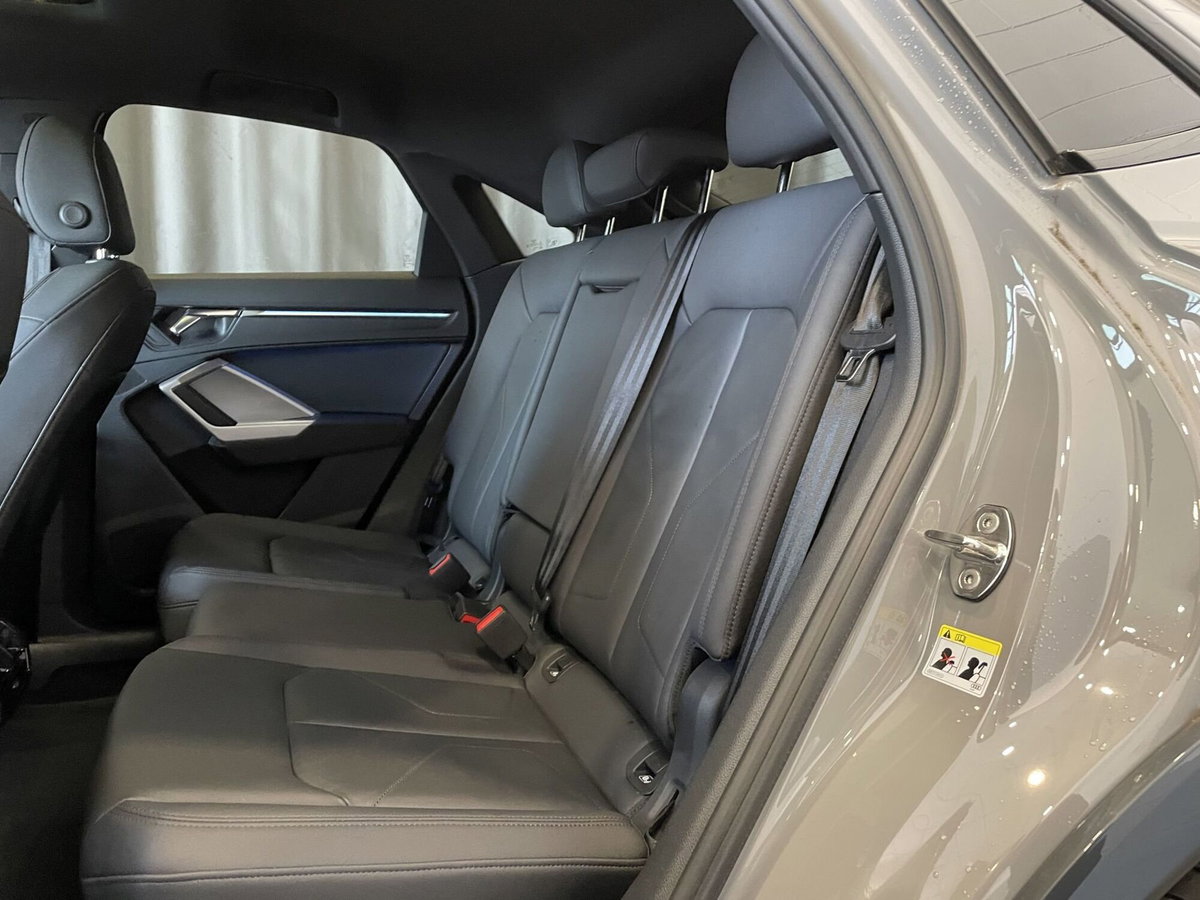 Audi Q3 Sportback 35 TDI quattro S tronic S line edition (9)