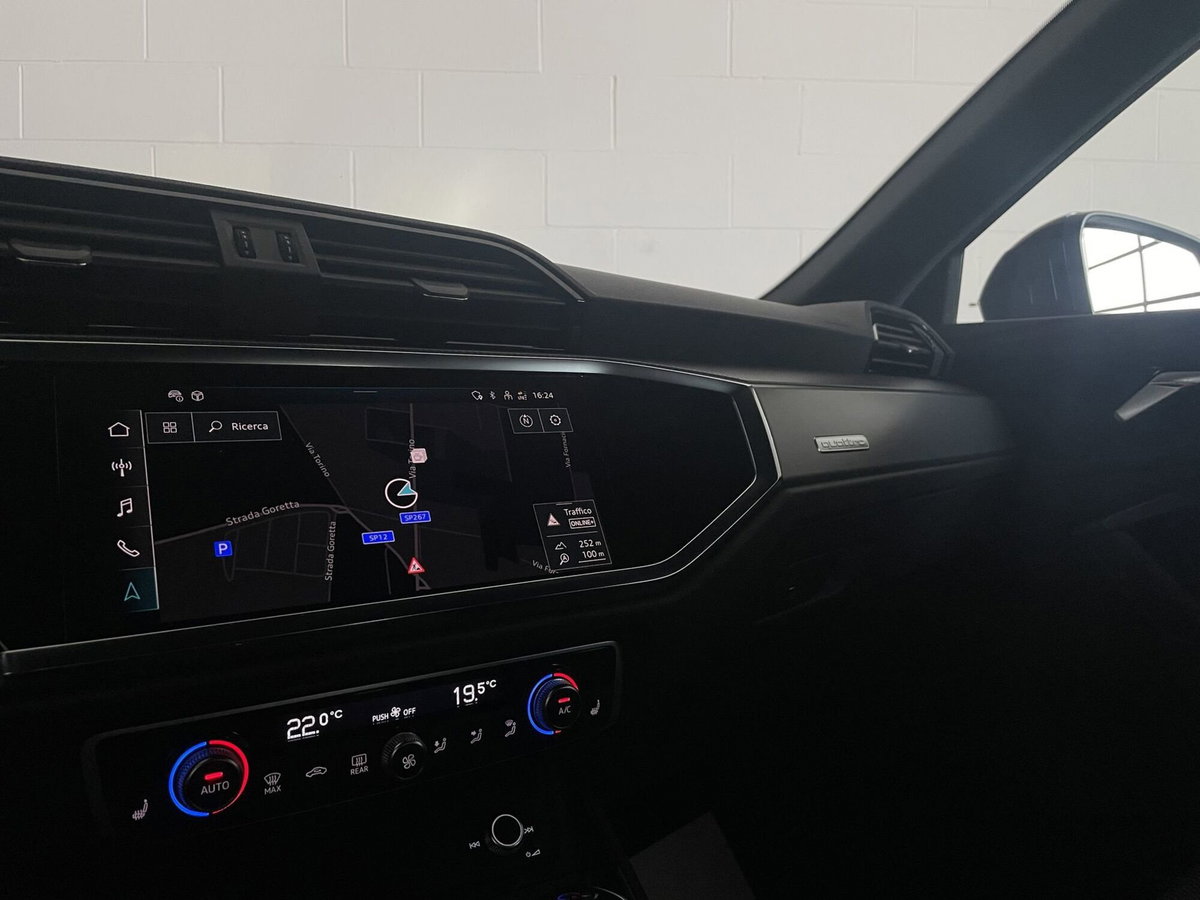 Audi Q3 Sportback 40 TDI quattro S tronic S line edition (15)