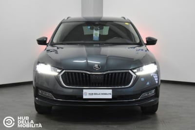 Skoda Octavia Station Wagon 1.5 G-TEC DSG Wagon Style usata